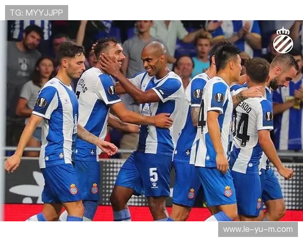 篮球队战术会议揭秘:新策略助力提升攻防效率