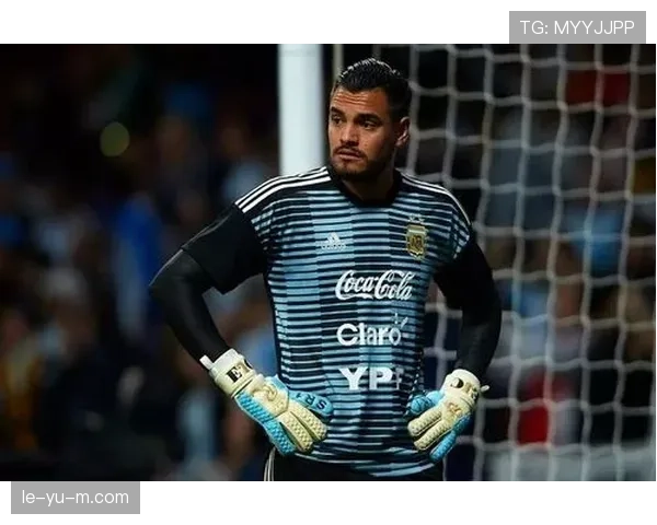 罗梅罗铁血防守助力球队筑起坚固防线