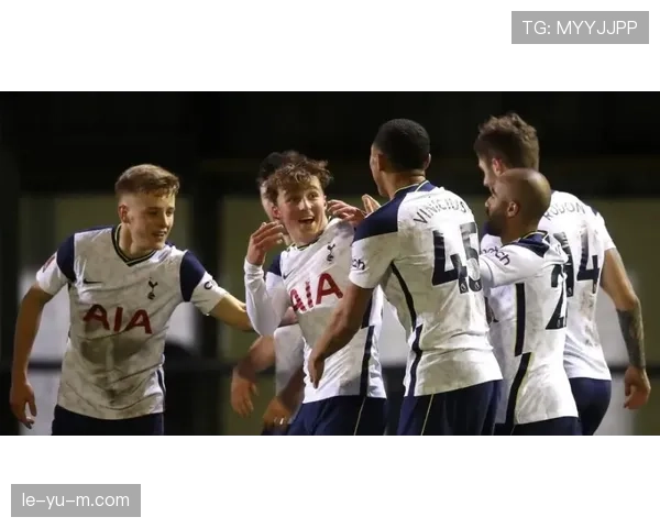 伯恩利足总杯表现稳健，顺利晋级下一轮