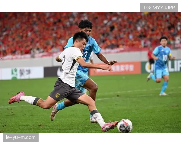 中国U23足球队展示实力，近期表现值得关注，成功赢得亚运会金牌。