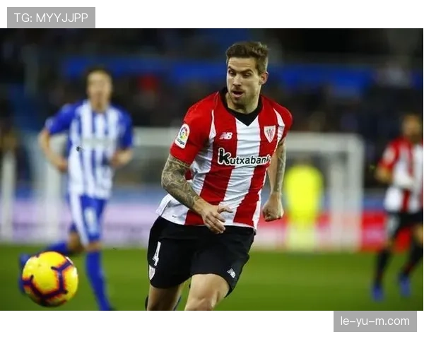 伊尼戈·马丁内斯年龄不老,本赛季防守表现稳健 伊尼戈·马丁内斯年龄不老,本赛季防守表现稳健