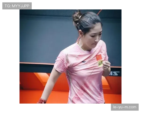 刘诗雯上场像女王，下了场像回家抢遥控器的邻家姑娘，想到她钱包里可能有超市小票我就莫名安心